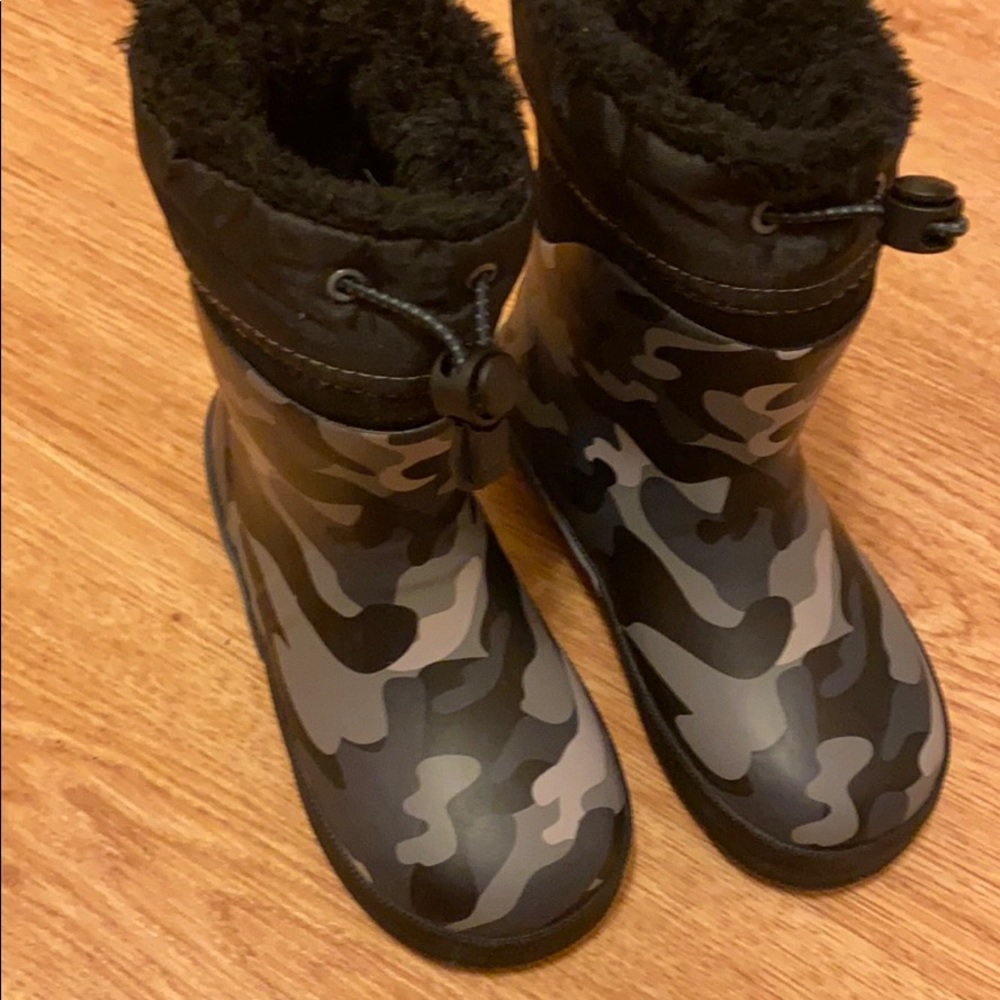 Waterproof rain/snow boots